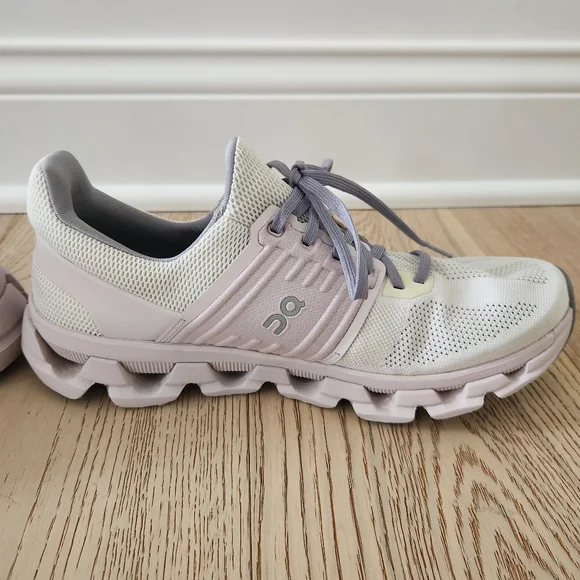 On Cloudswift 3 AD Ivory/Lily Women's Size 10 - Picture 9 of 14